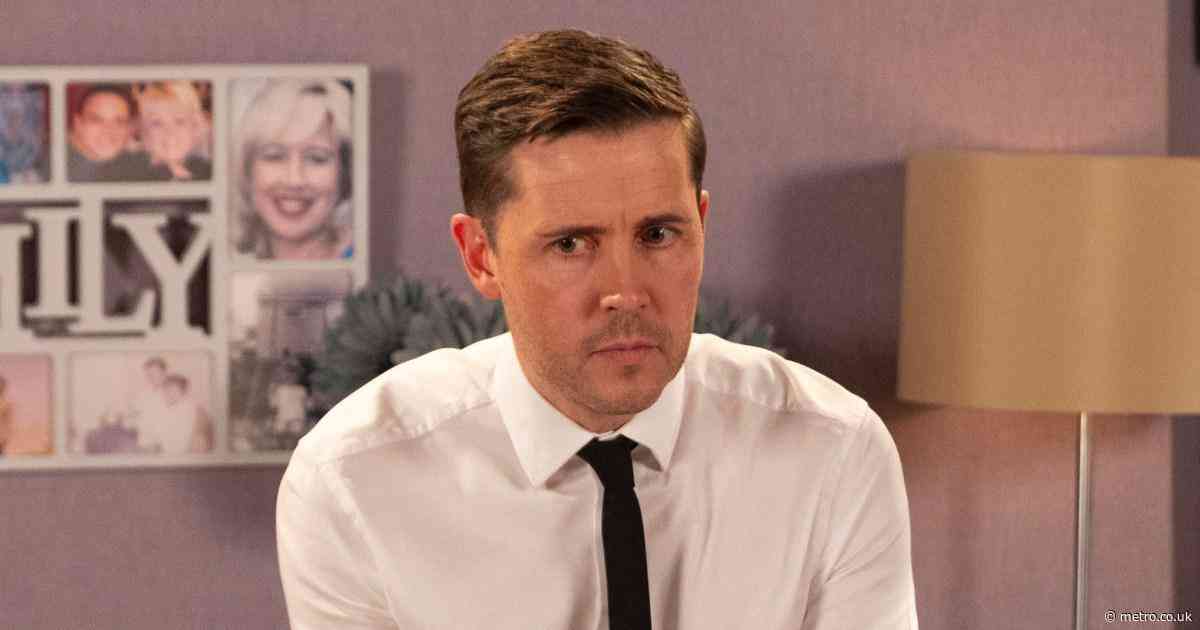 Todd makes a shock discovery in Coronation Street after being targeted by a child