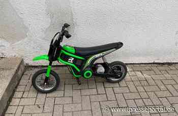 POL-SO: Kinder fahren auf Motorrad - Foto