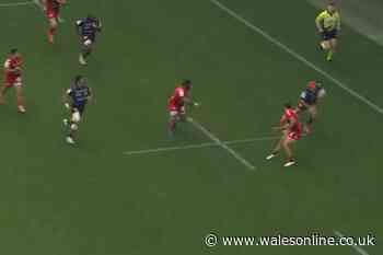 Rugby commentators in awe as Six Nations star scores incredible 80m try straight from kick-off