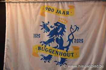 Vlaggen voor 900-jarig bestaan gemeente te koop