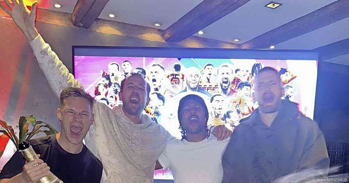 Zó viert Harry Kane feest na felbegeerde eerste prijs in loopbaan: ’Wát een avond’
