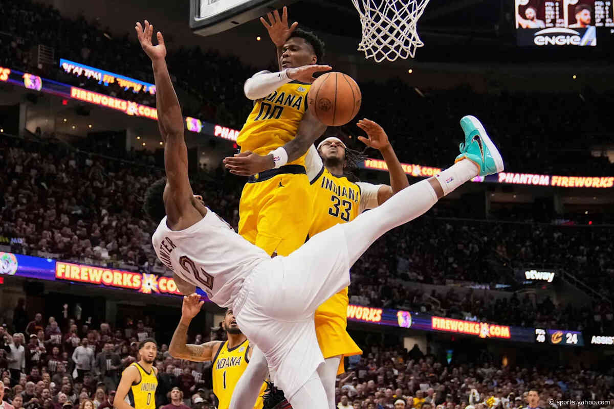 Evan Mobley, De&#39;Andre Hunter in doubt for Cavs-Pacers Game 2 after falls on plays Kenny Atkinson called &#39;excessive&#39;: &#39;That&#39;s on the referees&#39;