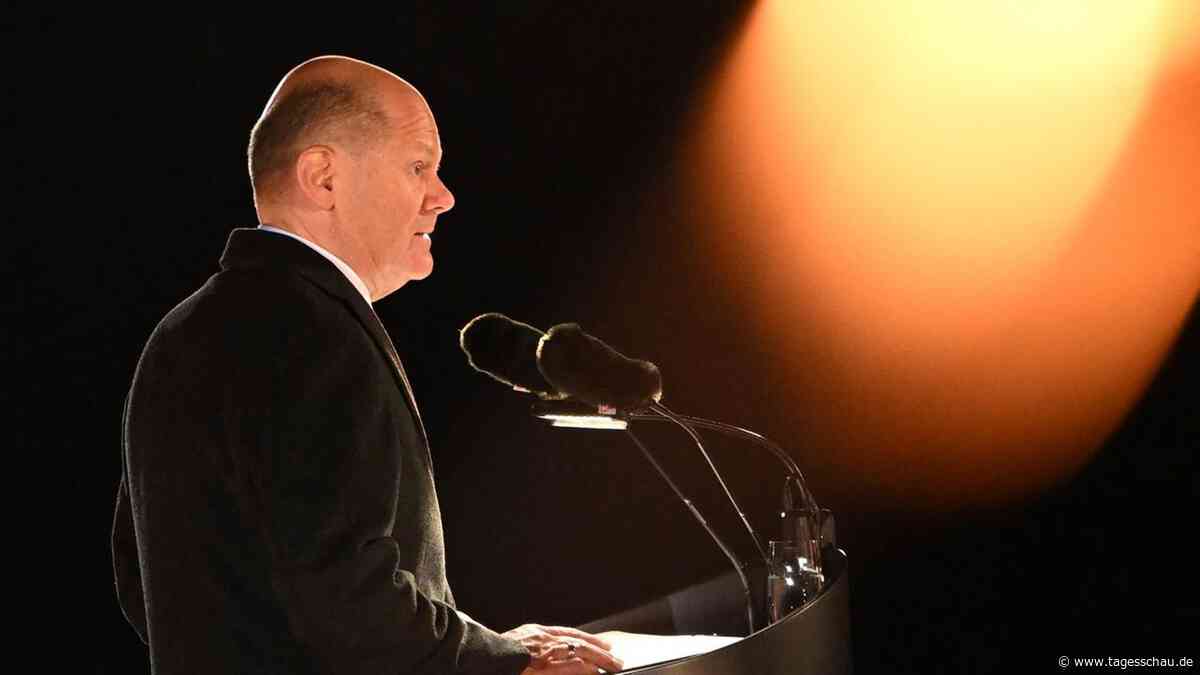 Großer Zapfenstreich: Scholz verabschiedet sich mit einem Appell