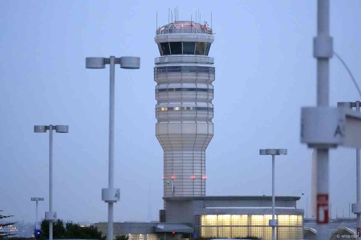 Landing flight at Reagan National forced to ‘go-around’ because of another plane on runway