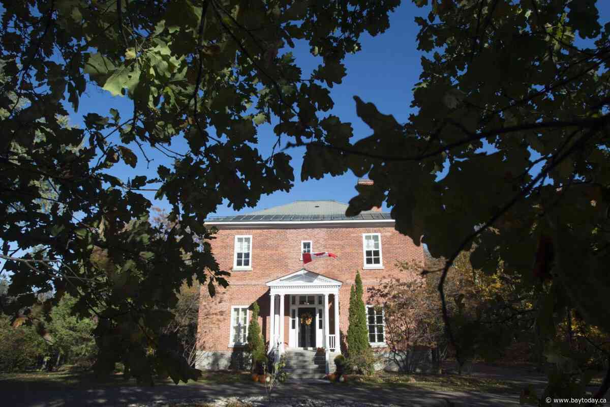Carney moving into Rideau Cottage while 24 Sussex remains vacant