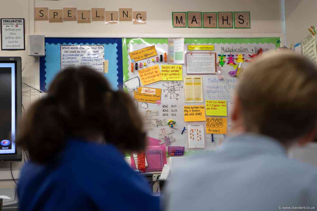 Girls and pupils at disadvantaged schools to benefit from maths funding