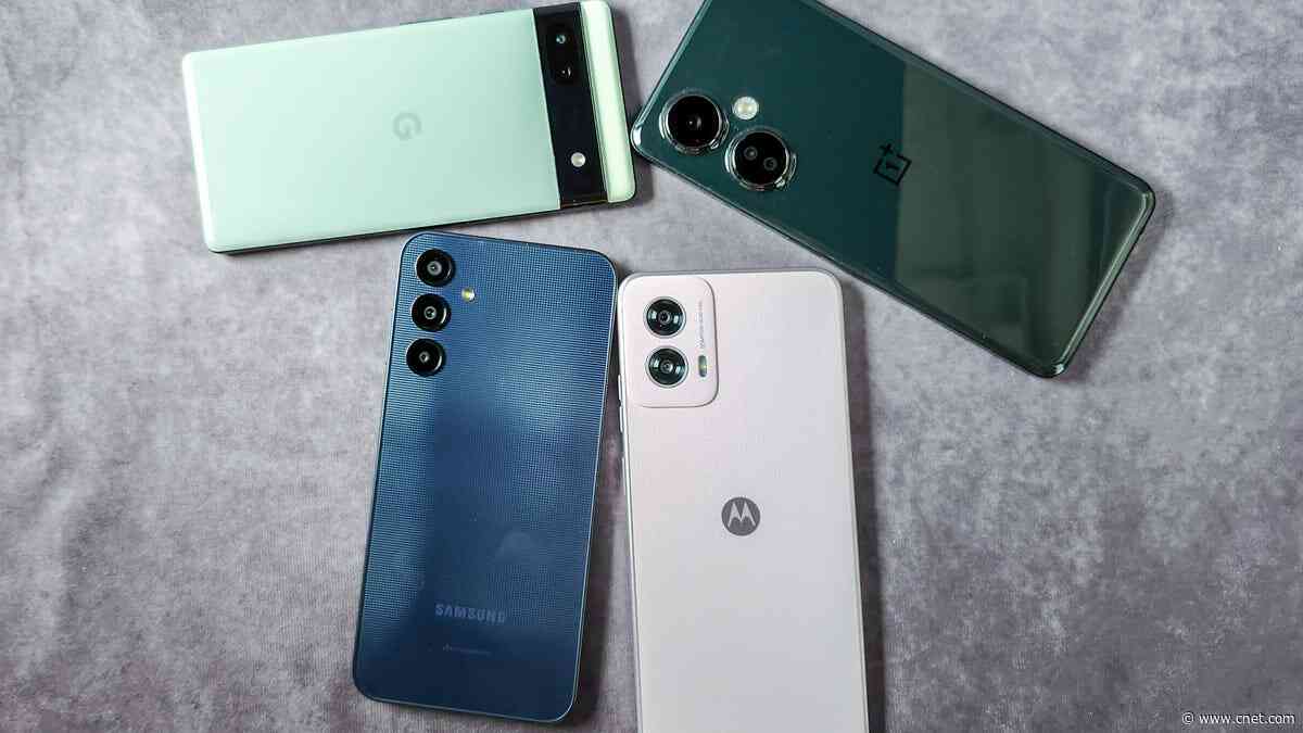 You Can Find a Great $300 Phone as Long as You Make One Choice