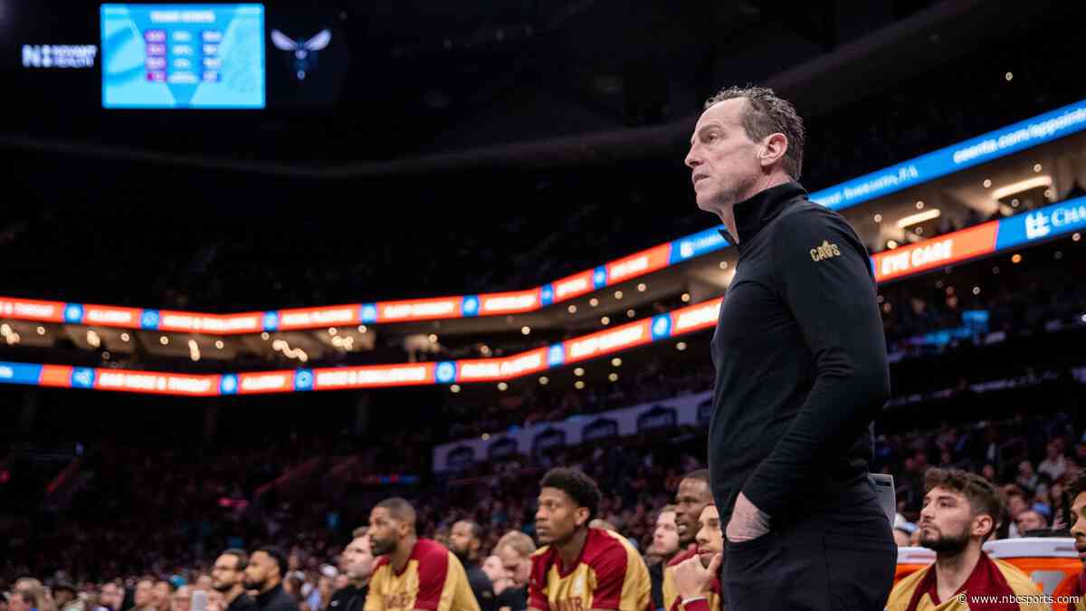 Cavaliers&#39; Kenny Atkinson wins NBA Coach of the Year, beating out previous Cavs coach Bickerstaff