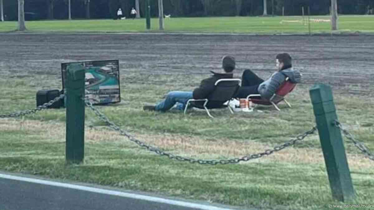 Aussie F1 fans find a hilarious way of watching Oscar Piastri win the Miami Grand Prix - and they've chosen the perfect spot