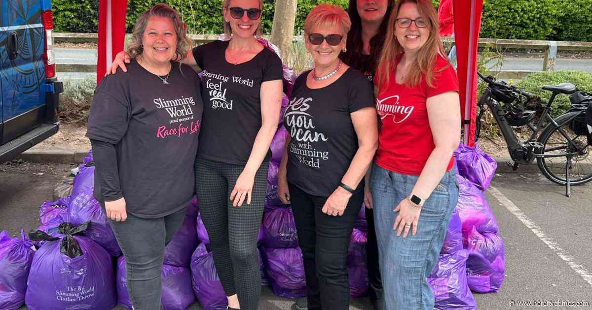 Slimmers mark huge transformations with clothes throw