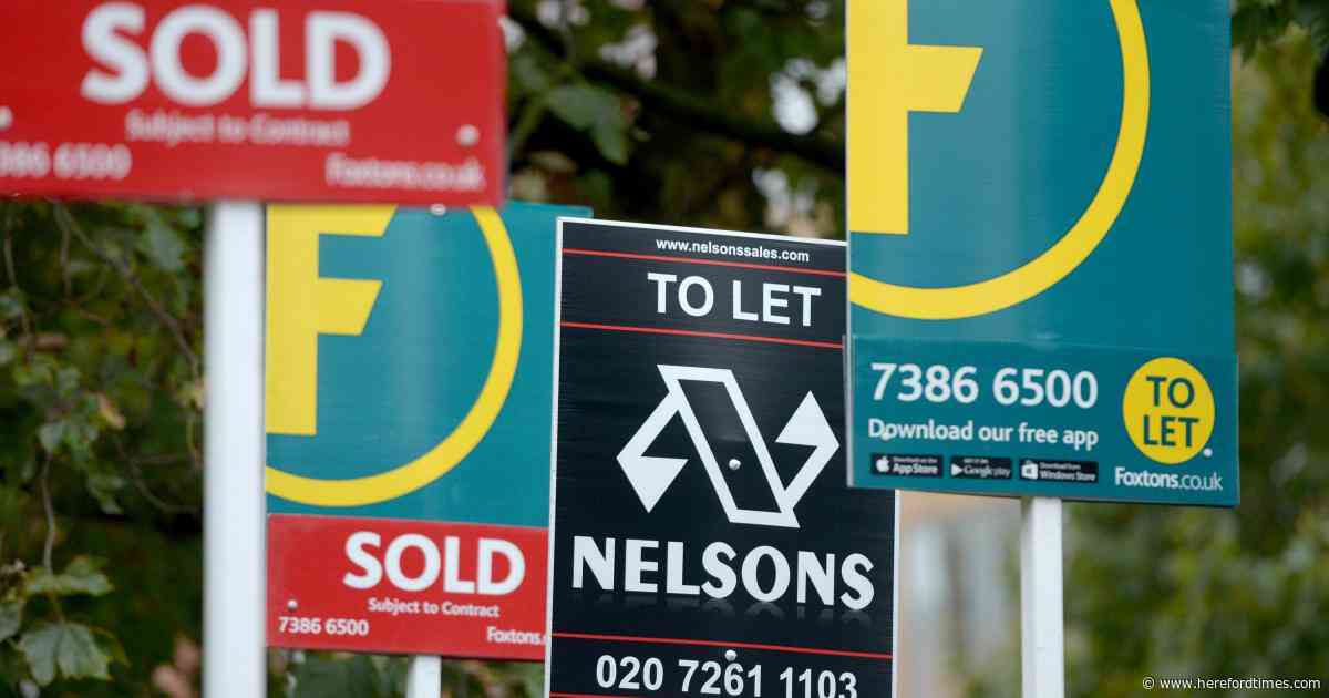 Property expert reveals 3 red flags to look out for on your next flat viewing