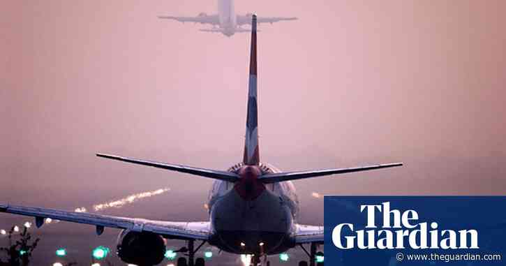 Aviation industry is &#145;failing dramatically&#146; on climate, insiders say