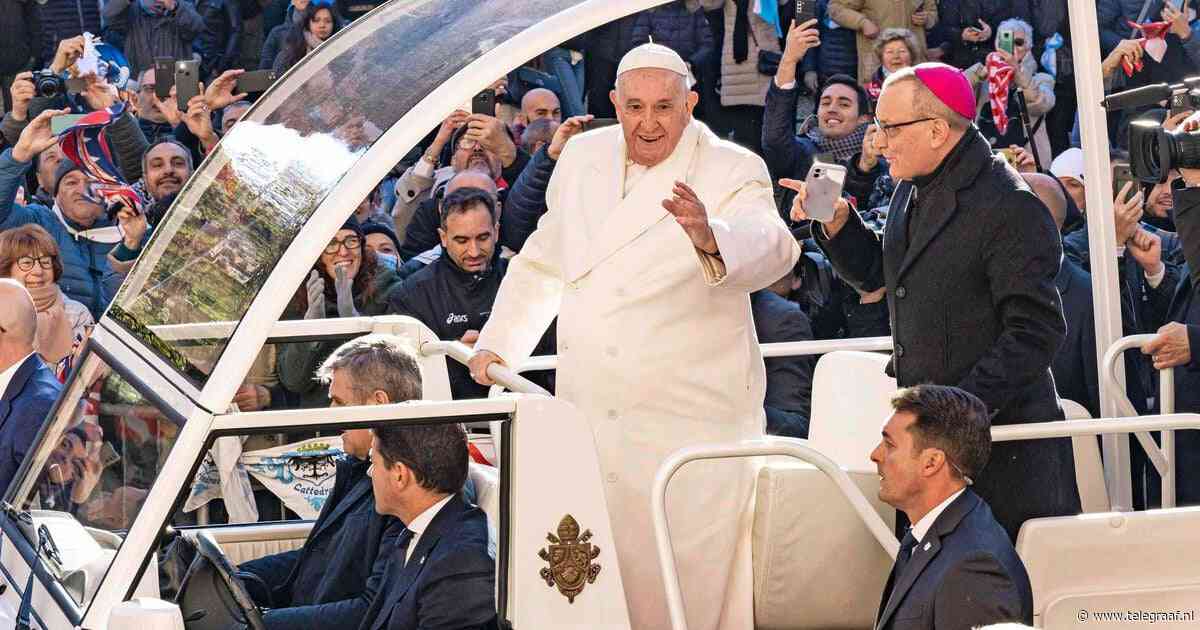 Pausmobiel van paus Franciscus voortaan ingezet als mobiele kliniek voor kinderen in Gaza