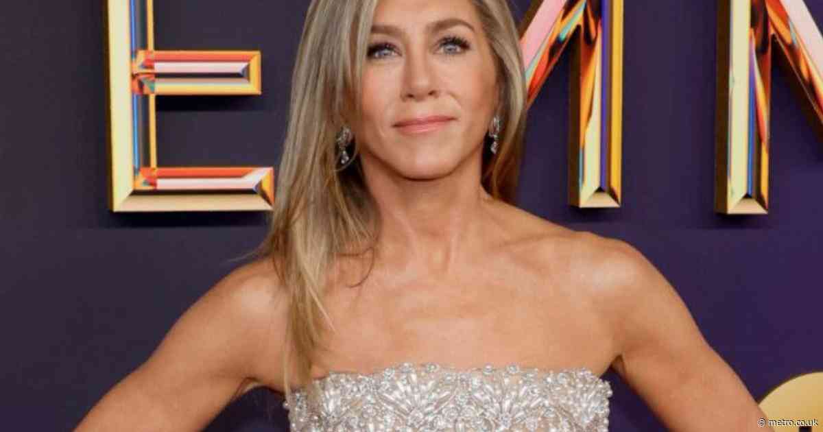 Car smashes into Jennifer Aniston’s mansion with man ‘held at gunpoint’