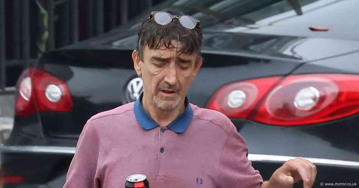 Bungling burglar screamed 'help me, I'm stuck' to homeowner after getting lodged in window