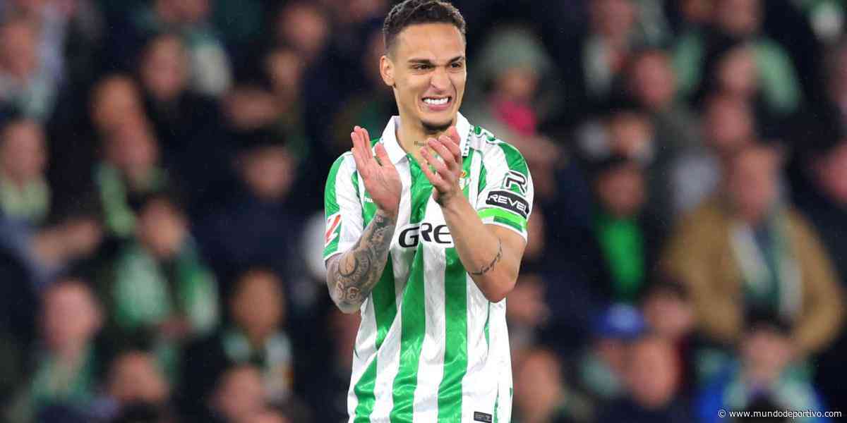 En Inglaterra 'visten' a Antony de rojiblanco