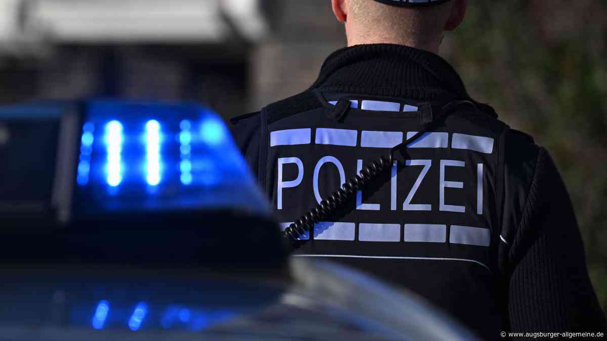 Pakete aus Laster auf A8-Rastplatz gestohlen