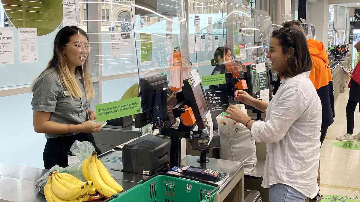 Woolies customers dealt yet another blow after major change to supermarket's points program