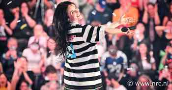 Fans zijn massaal verontwaardigd als Billie Eilish ‘I wish I was special’ zingt. ‘You are, Billie!’, schreeuwen ze terug