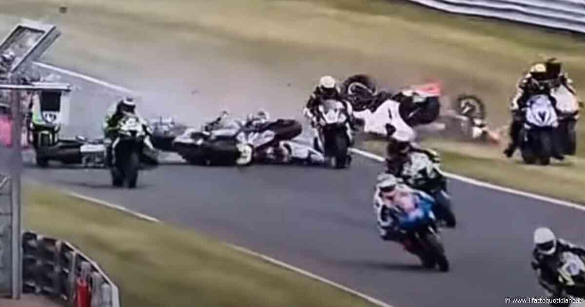 Tragico incidente durante una gara di Superbike: due piloti morti