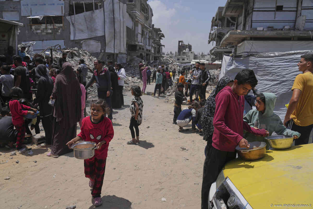 Gaza, le ong italiane di Aoi: “Israele militarizza gli aiuti, l’ennesima violazione del diritto internazionale”