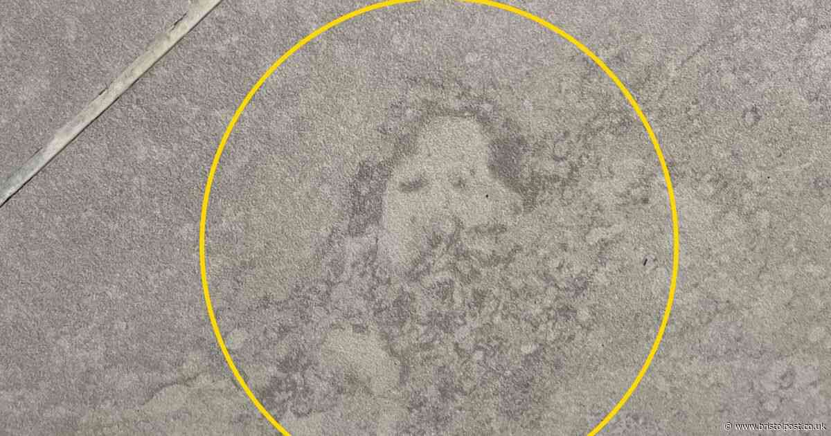 Dad stunned to spot face of Jesus in bathroom tile when stripping off for shower