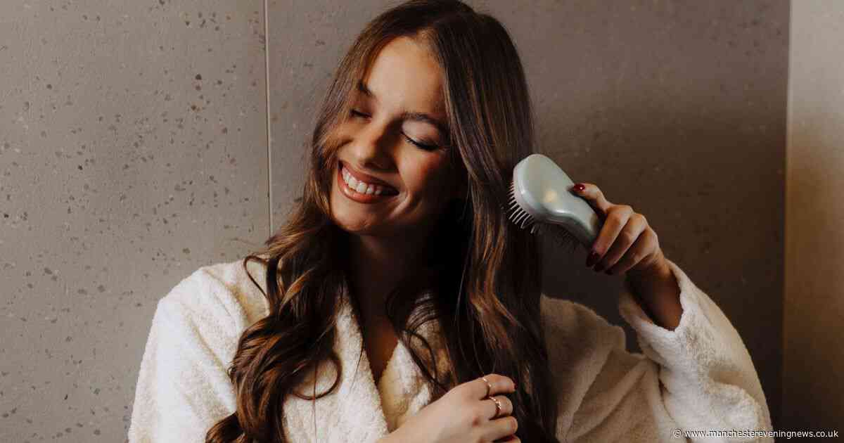 Amazon's 'miracle' £10 supplement makes hair grow back 'thicker and longer'