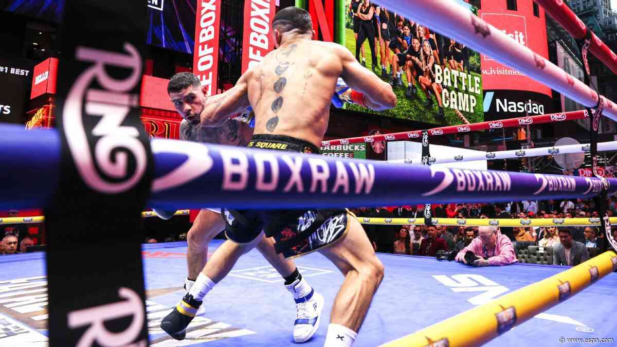 An inside look at the day boxing took over New York's Times Square