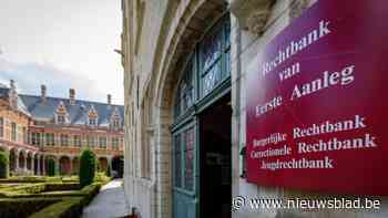 Vier jaar cel voor zeventiger die misbruik maakt van transman en er klanten voor ronselde: “Hij had beter moeten weten”