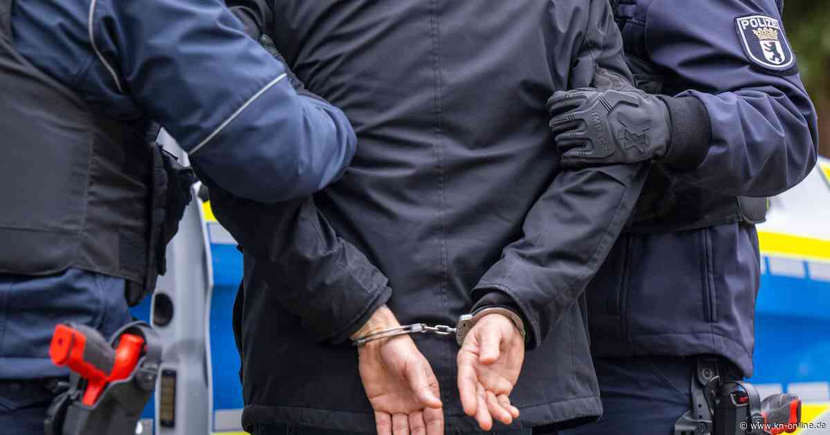 Falscher Polizist in Offenbach: Mit Uniform, Drogen und gefälschtem Ausweis unterwegs