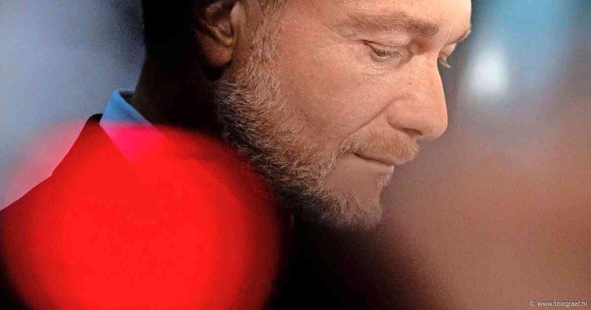 Duits oud-minister Lindner rijdt per ongeluk een hond dood: ’Het spijt me enorm’