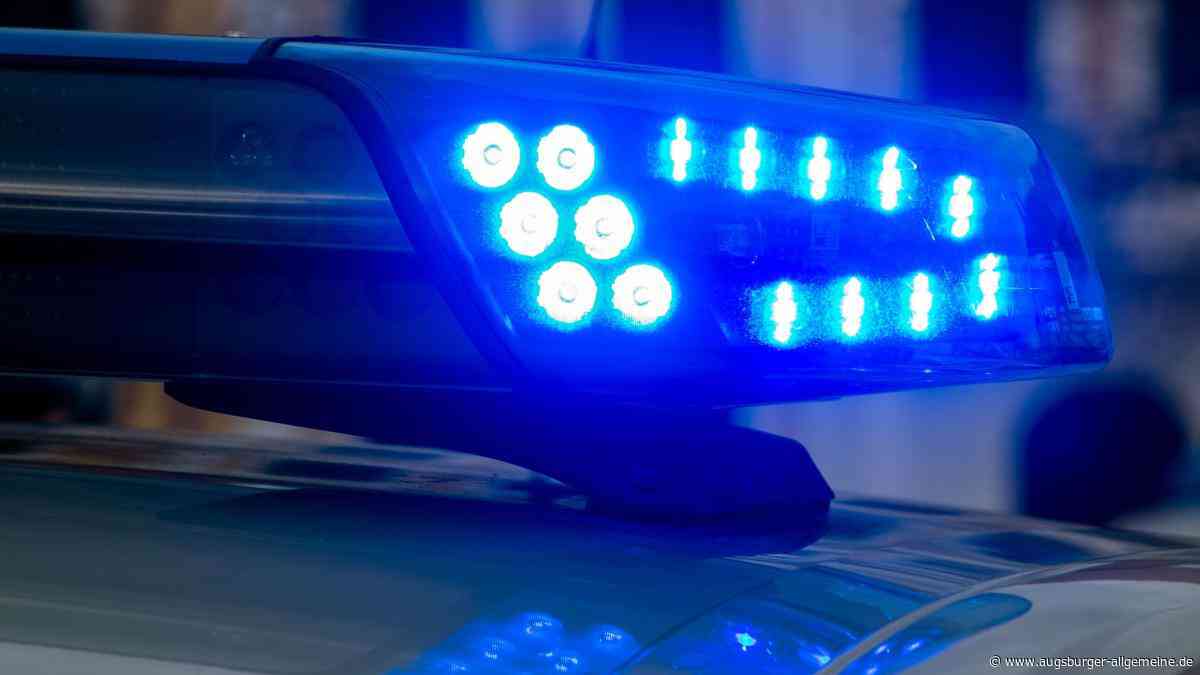 Unbekannter zapft in Augsburg an Müllauto mehrere hundert Liter Treibstoff ab