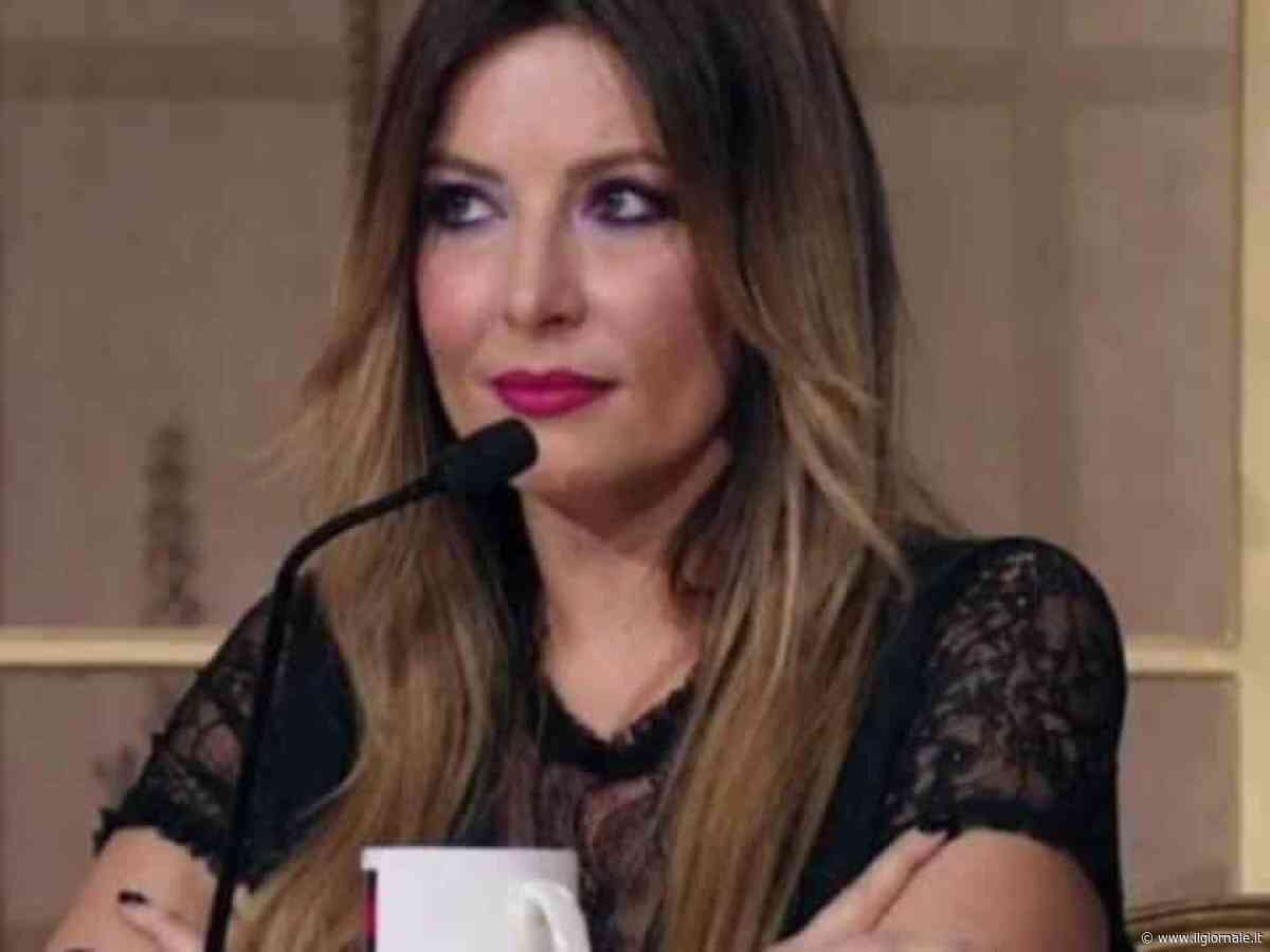"Hai perso un'occasione per tacere". La replica a Lucarelli sulla taverna di Napoli