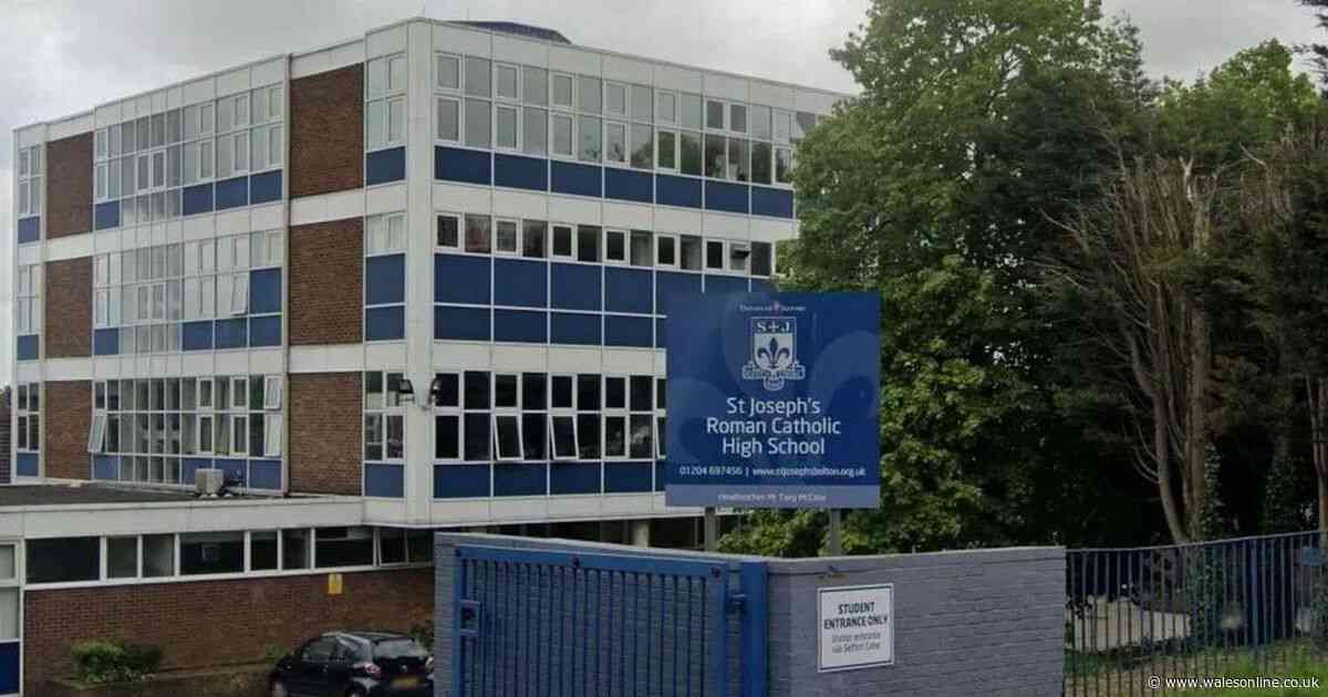 School pupil collapsed and stopped breathing after smoking vape before class