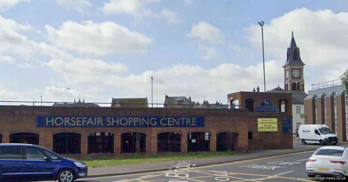 Cambridgeshire teen found with 'Rambo' knife in shopping centre