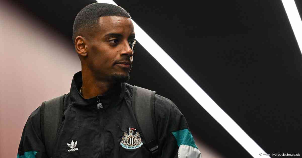 Liverpool handed new Alexander Isak transfer alternative after failed approach