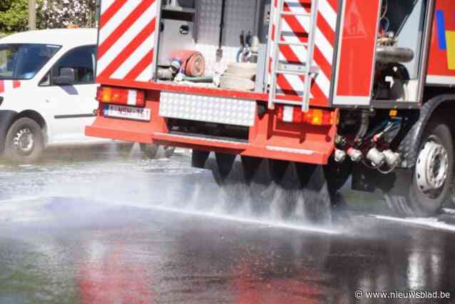 Brandweer lange tijd bezig met opruimen van 6 kilometer lang oliespoor