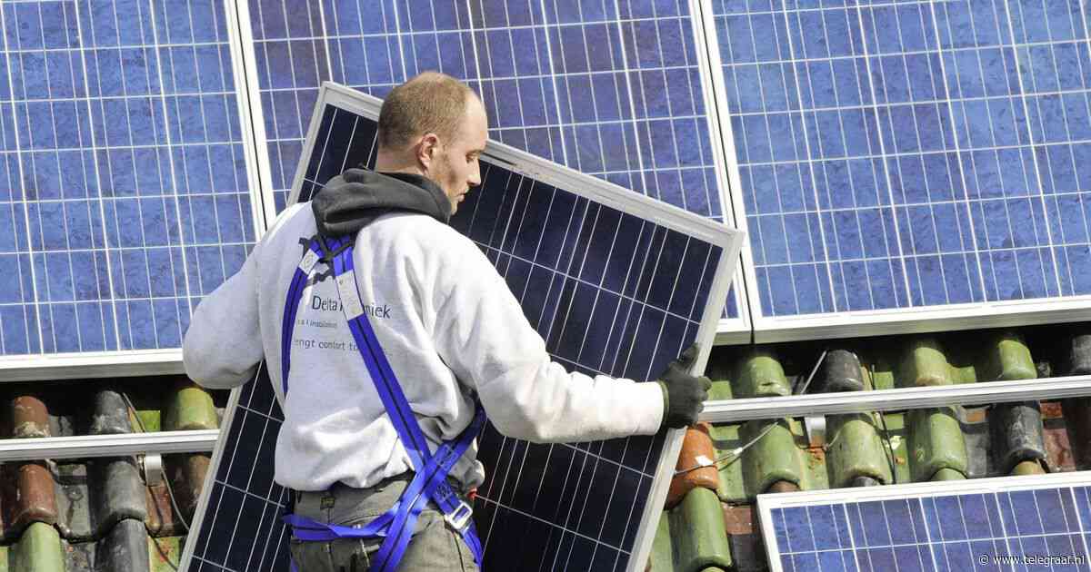 ’Zonnepaneelhouders behouden recht op salderen stroom ondanks einde regeling’