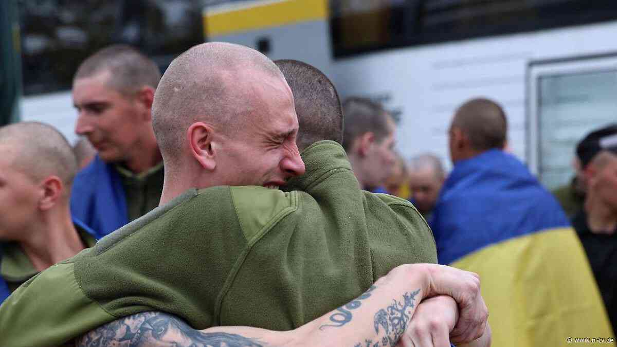 "Unsere Leute sind zu Hause": Hunderte ukrainische Kriegsgefangene freigelassen