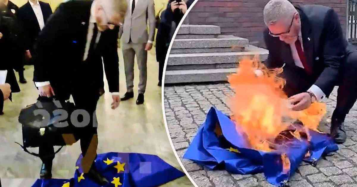 Extreemrechtse Europarlementariër steekt Europese vlag in brand
