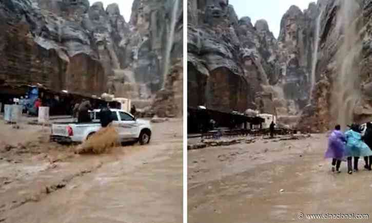 Inundaciones en Petra: dos turistas muertos y miles de evacuados