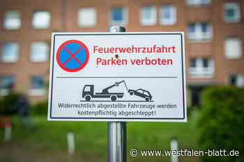 Haus brennt, aber Feuerwehr kommt an Falschparkern nicht vorbei
