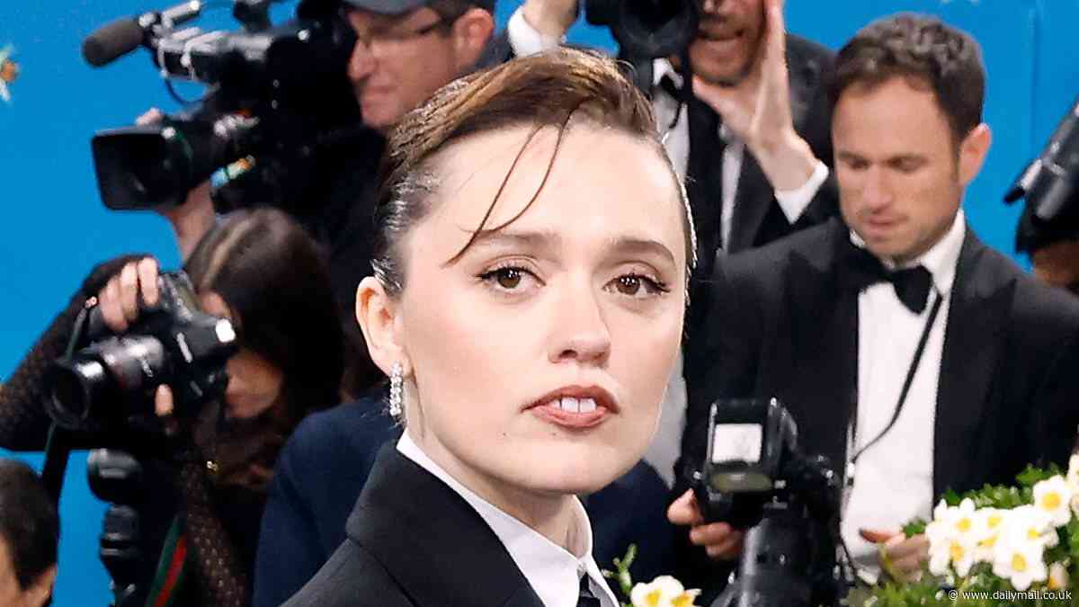 Aimee Lou Wood says she would STILL go on SNL despite the show mocking her teeth - and reveals she met up with White Lotus co-star Walton Goggins just days ago as she proves they've buried the hatchet amid their 'feud'