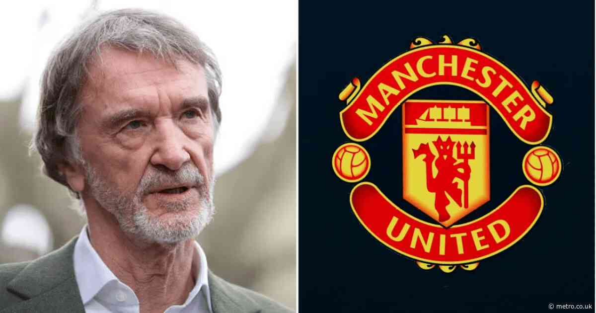 Manchester United open to selling all but four first-team players this summer