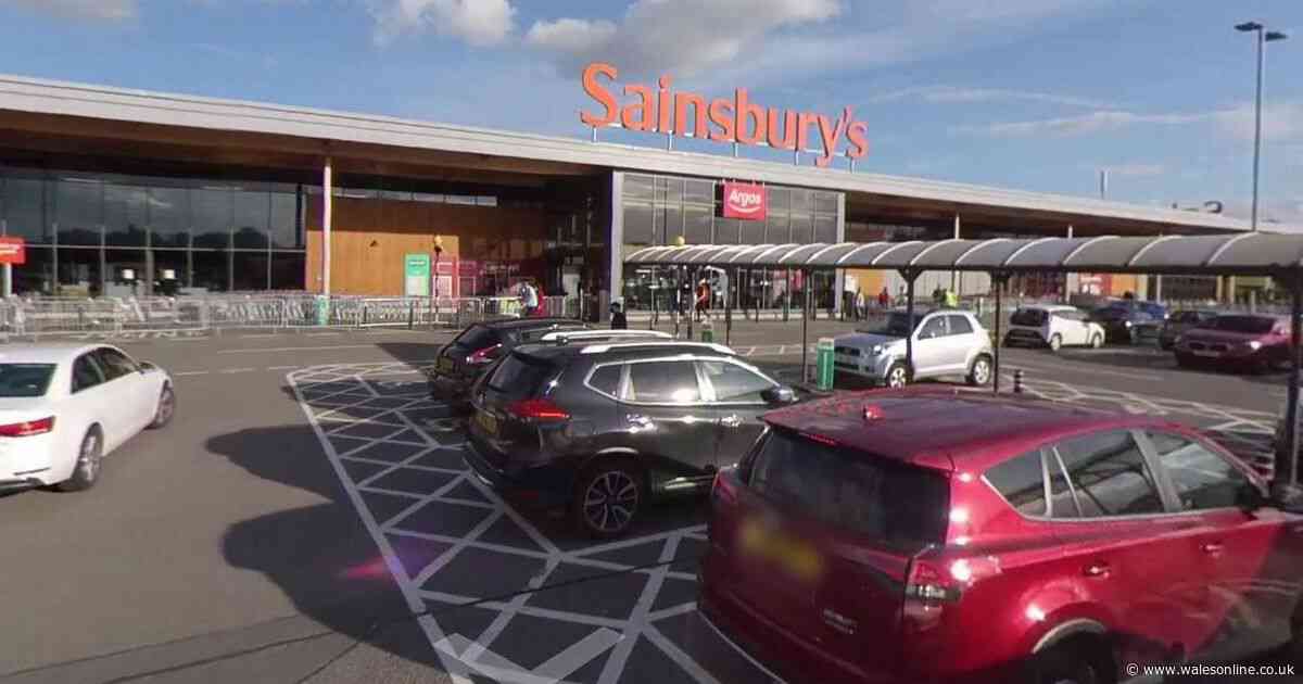 Sainsbury's issues update as it makes major change to self checkouts