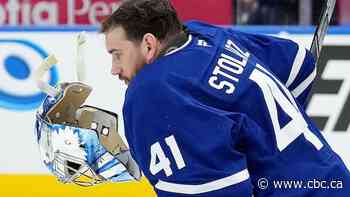 Maple Leafs' Stolarz might play Game 2 after taking elbow to head from Panthers' Bennett