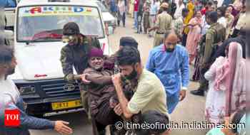 Four dead as bus falls into Poonch gorge
