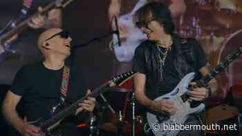 JOE SATRIANI And STEVE VAI Recruit GLENN HUGHES For Debut SATCHVAI Band Song 'I Wanna Play My Guitar'