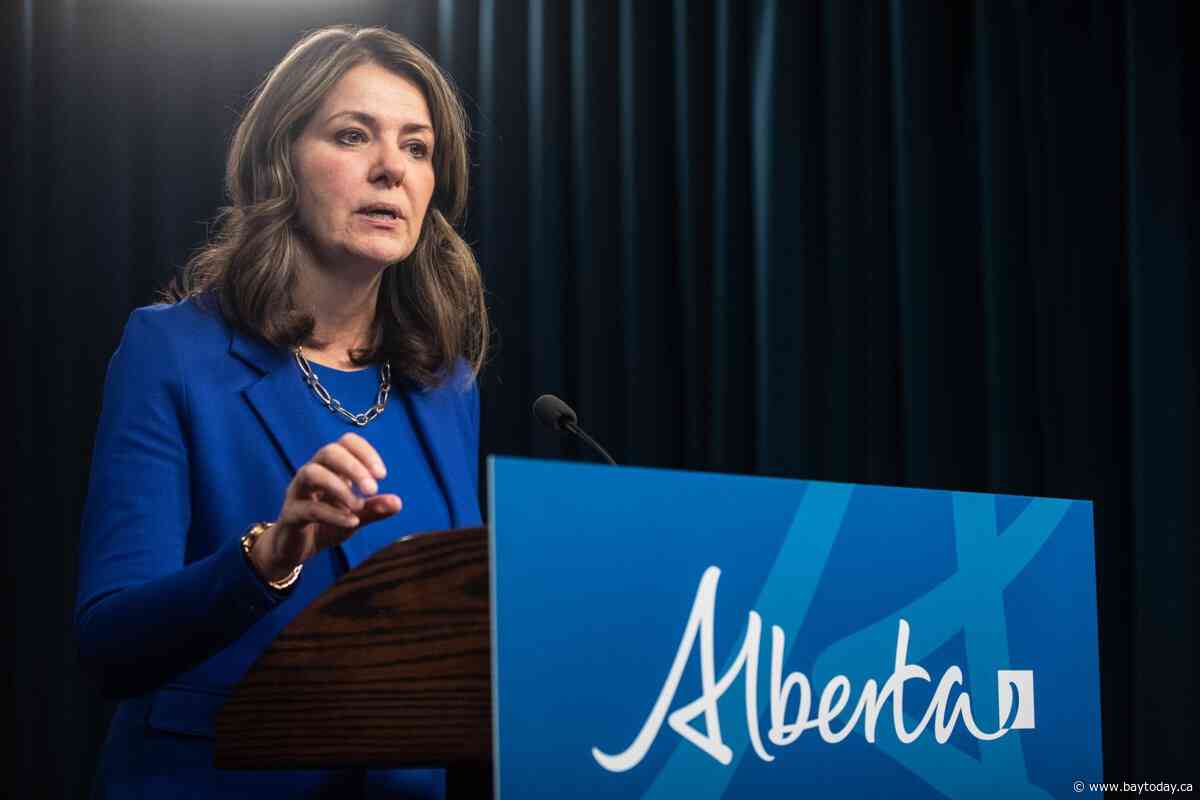 Danielle Smith dismisses Doug Ford's warning against separatist threats from Alberta