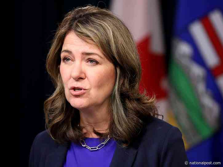 Danielle Smith says she won't muzzle UCP caucus as referendum talk heats up